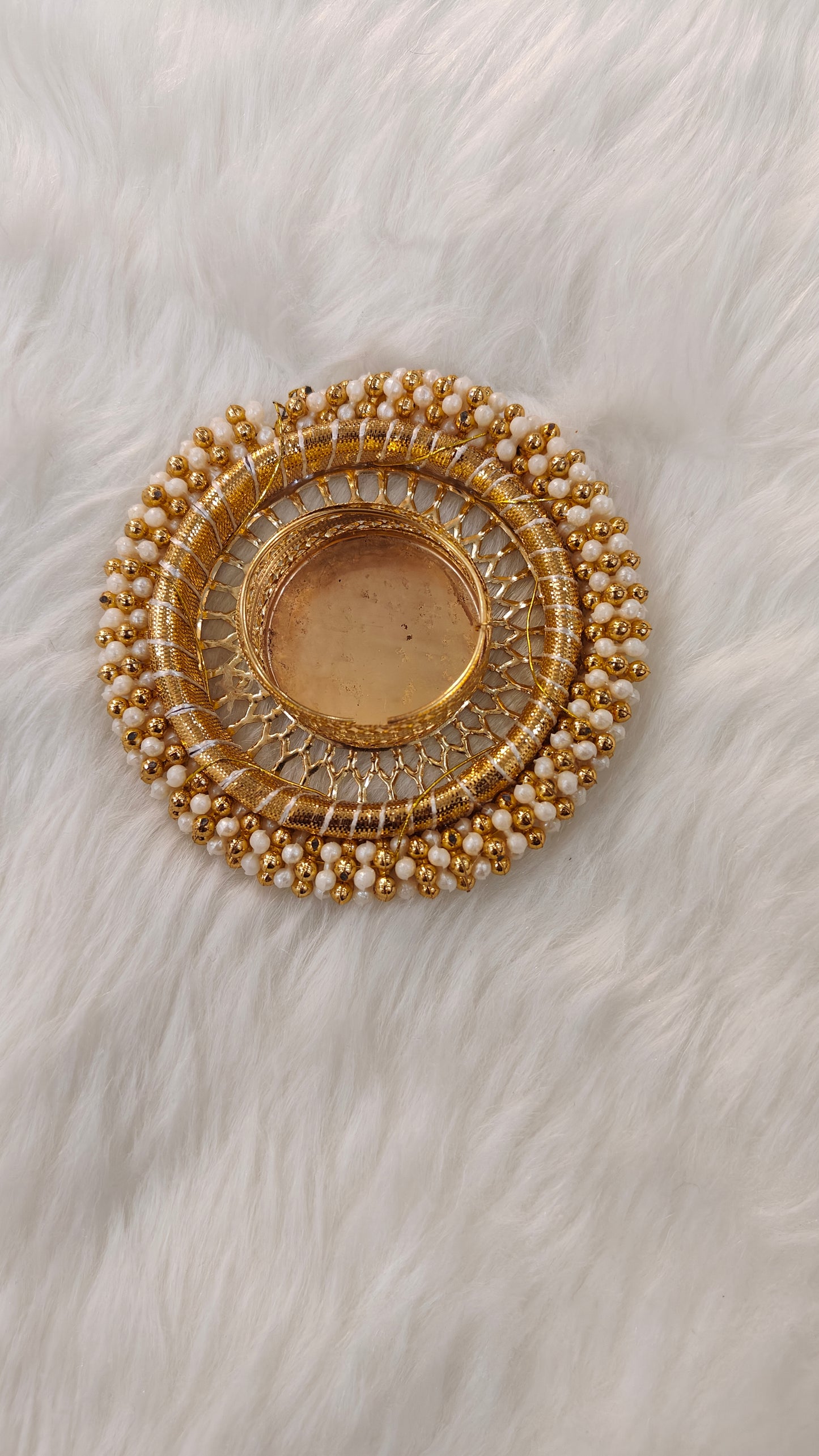 Golden pearl mix tealight holder
